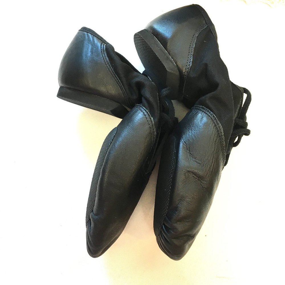 * CAPEZIO 358 Split Sole Black Jazz Adult Dance Shoe NWT - Picture 5 of 8
